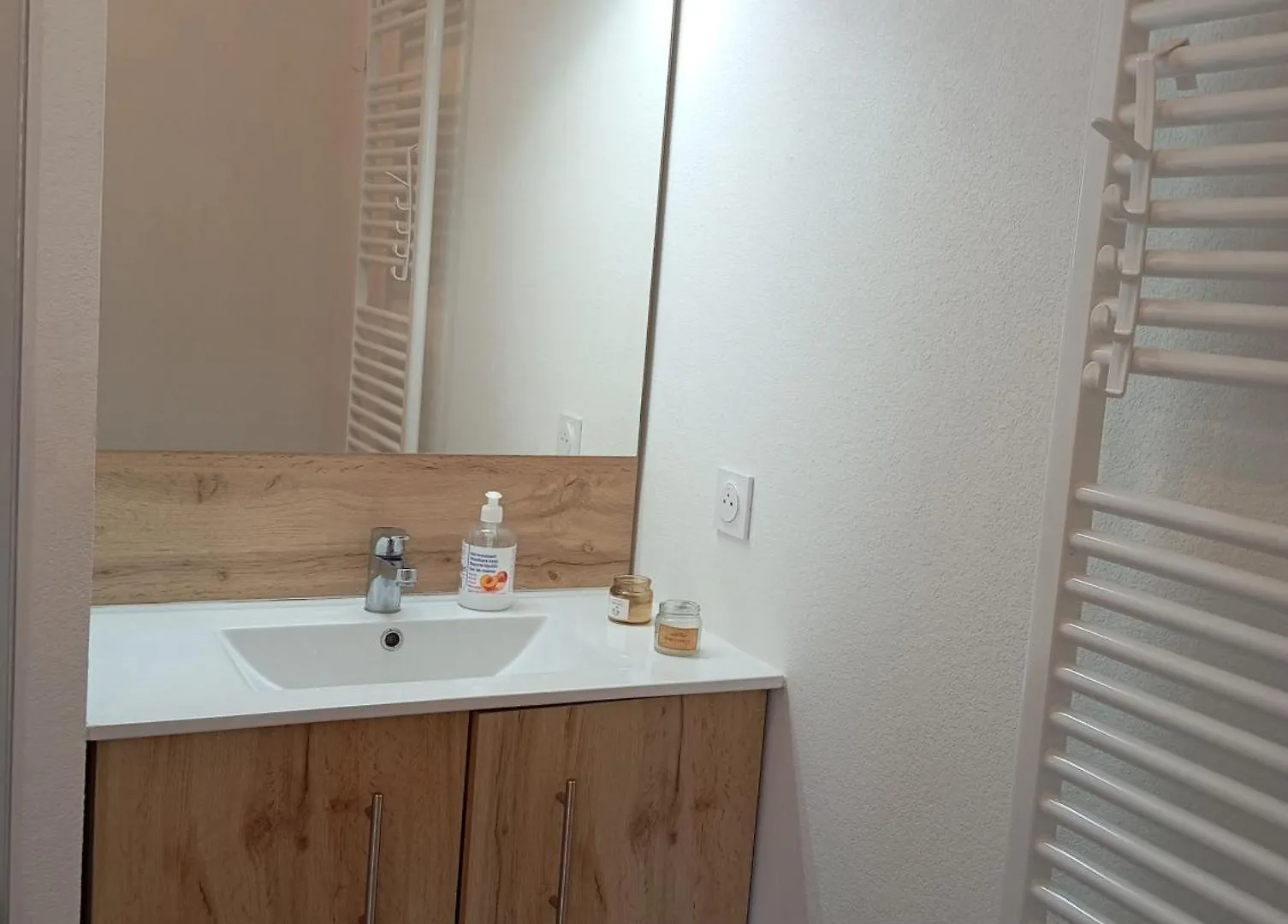 Chambre D'Hotes Pour Les Filles 툴루즈